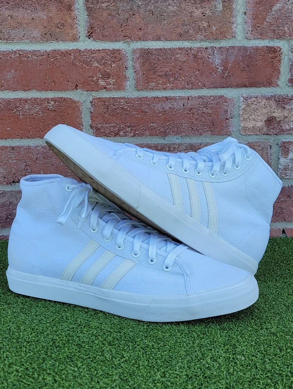 Mens ADIDAS ORIGINALS Matchcourt Hi Triple White Sneakers ~ US Size 13